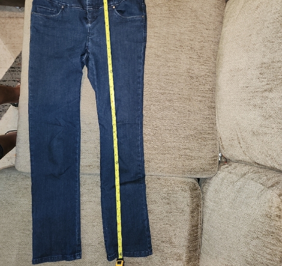 Classic Dark Blue Women's Skinny Jeans - Picture 5 of 8